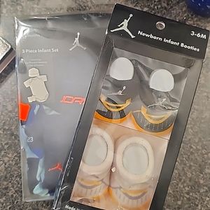 JORDAN 3-6 month 3 Piece Infant Set  & Newborn Infant Booties (2 pair)
